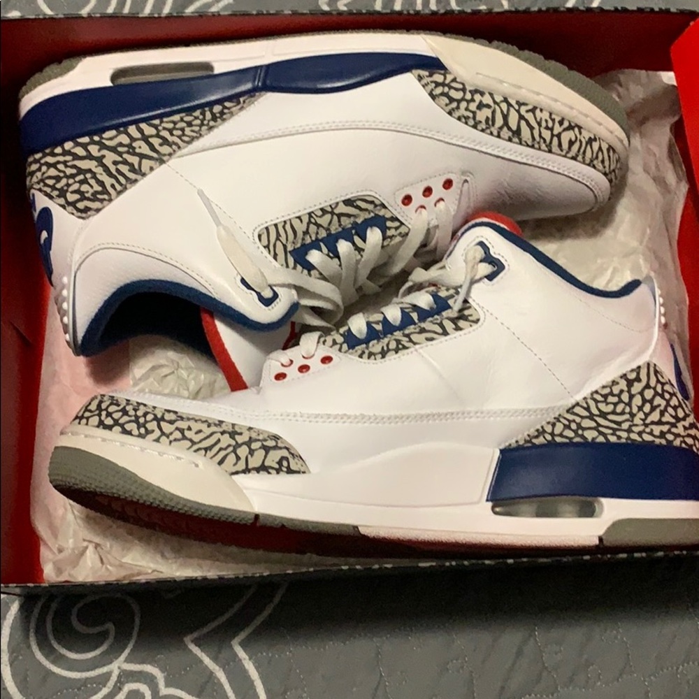 Air Jordan 3 true blue